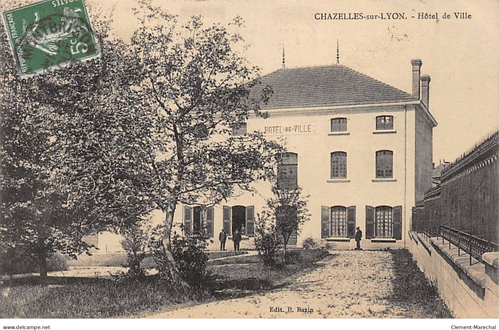 CHAZELLES SUR LYON - Hôtel De Ville - Très Bon état - Autres & Non Classés