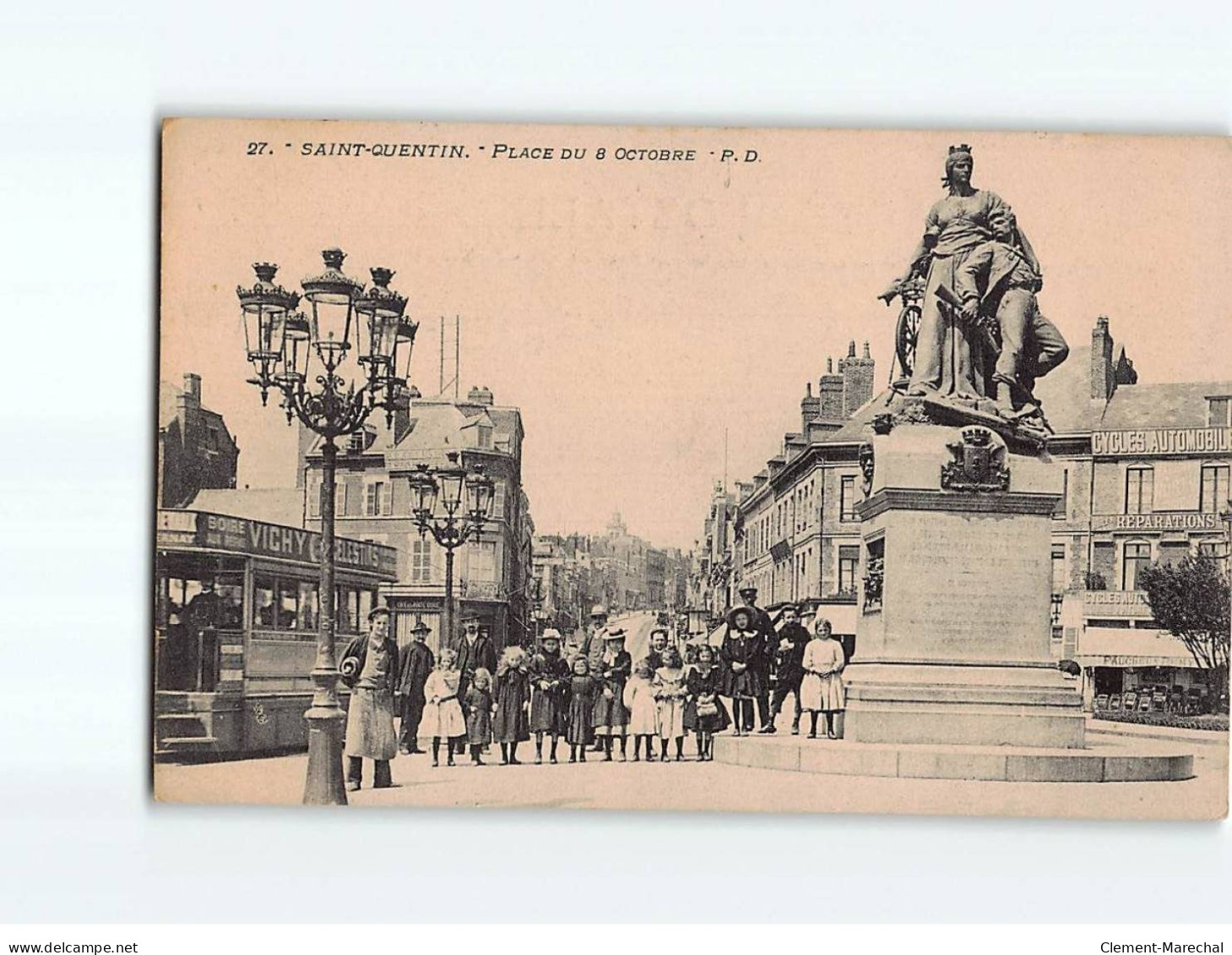 SAINT QUENTIN : Place Du 8 Octobre - Très Bon état - Saint Quentin