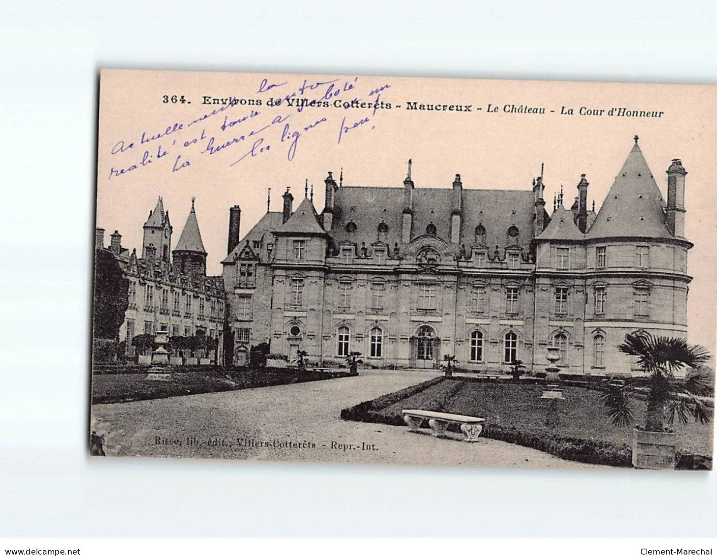 FAVEROLLES : Château De Maucreux, La Cour D'honneur - Très Bon état - Autres & Non Classés