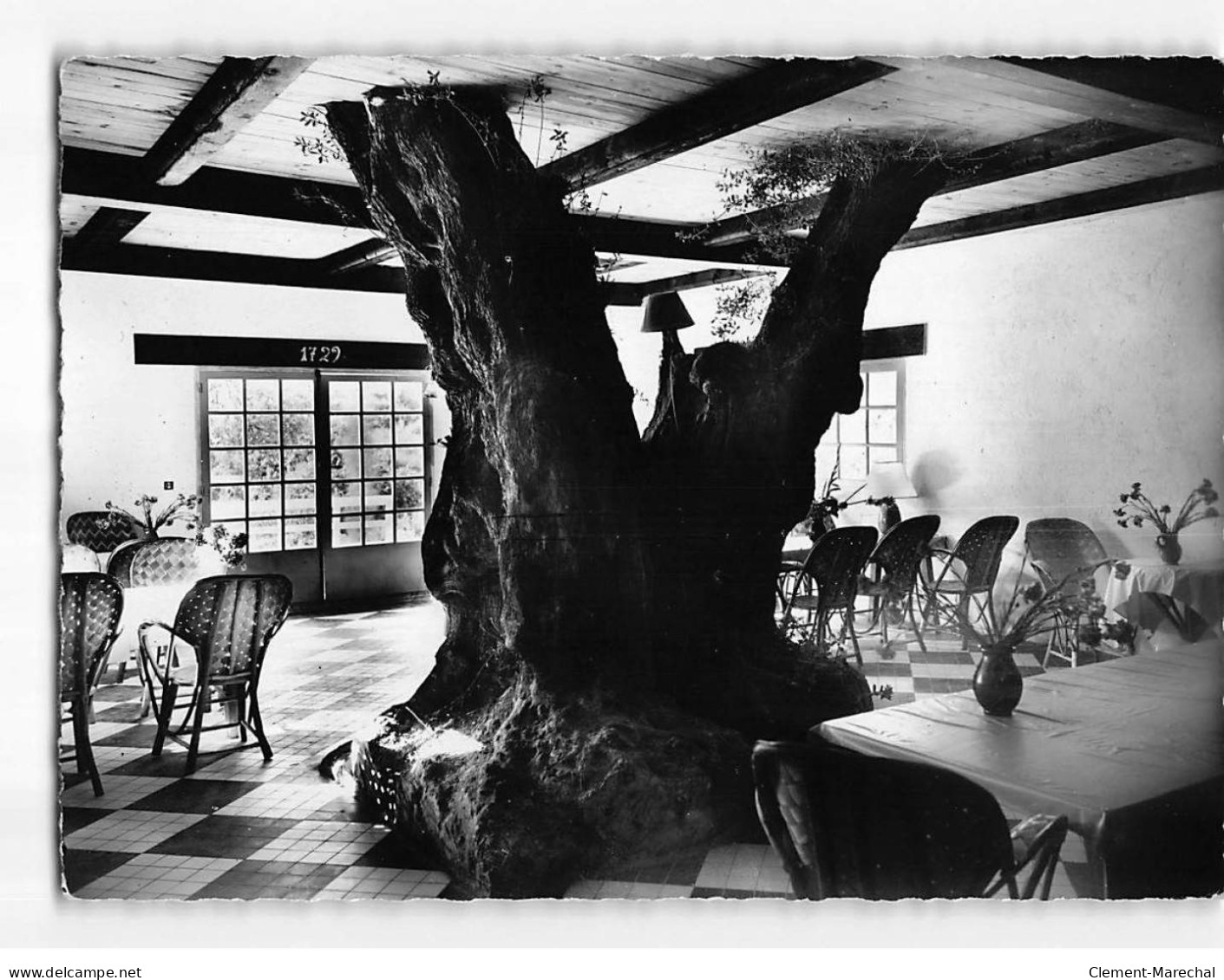 ROQUEBRUNE CAP MARTIN : ""Europe Village"" Dans La Salle à Manger - Très Bon état - Roquebrune-Cap-Martin