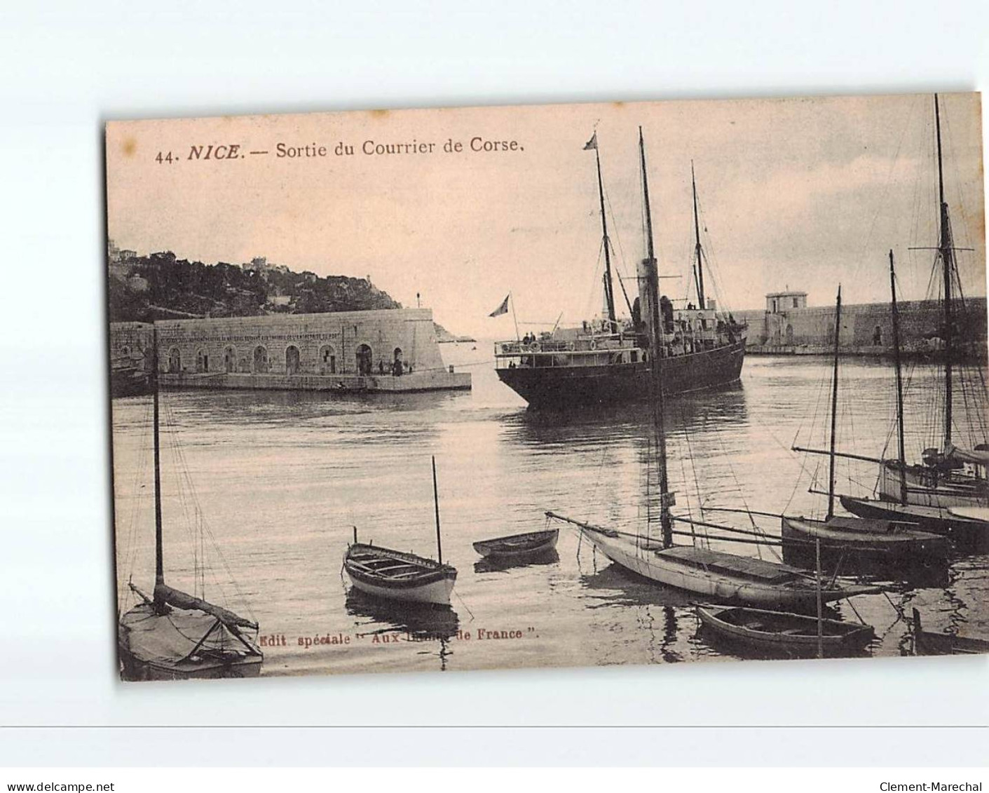 NICE : Sortie Du Courrier De Corse - Très Bon état - Transport Maritime - Port