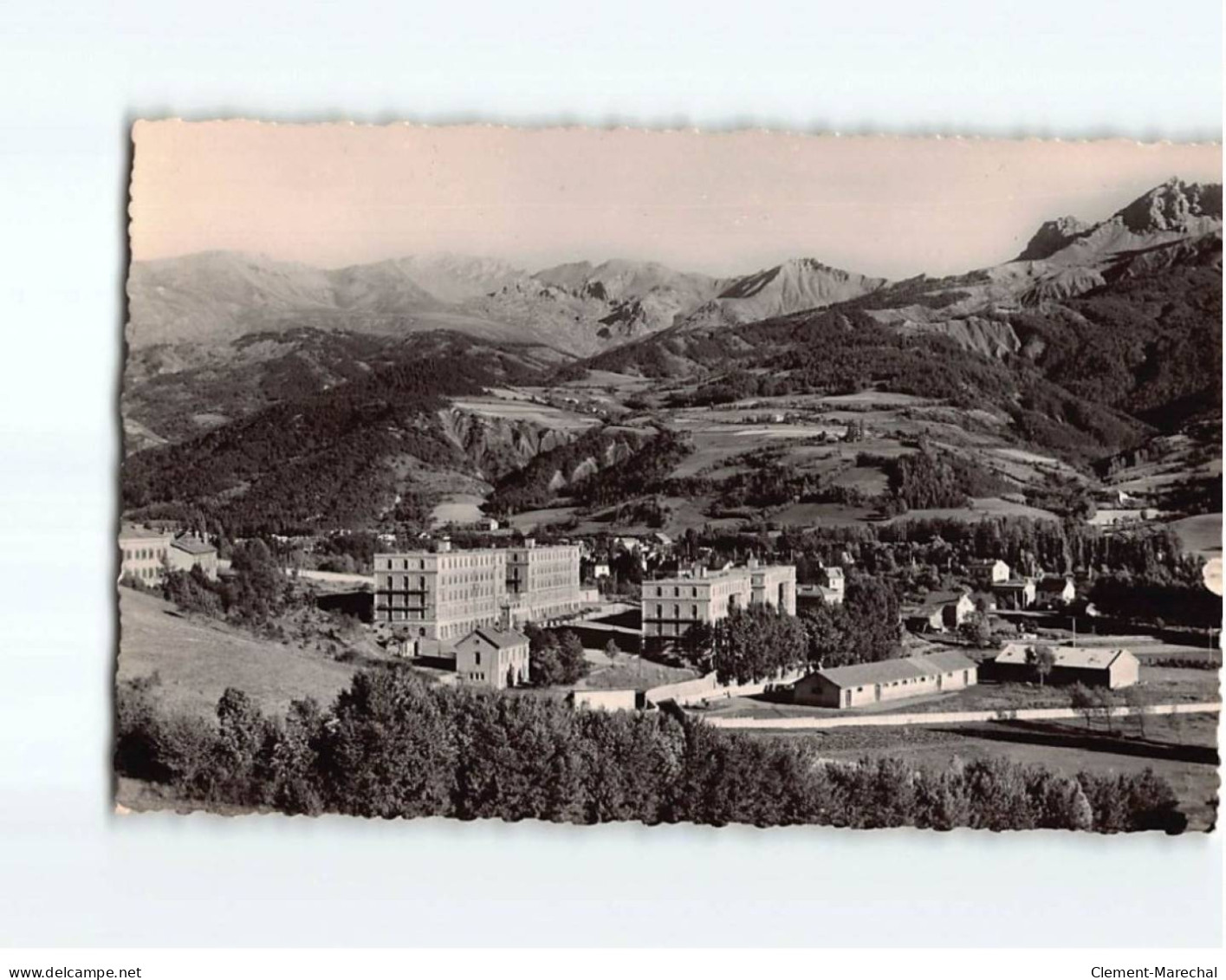 BARCELONNETTE : Les Casernes - Très Bon état - Barcelonnetta