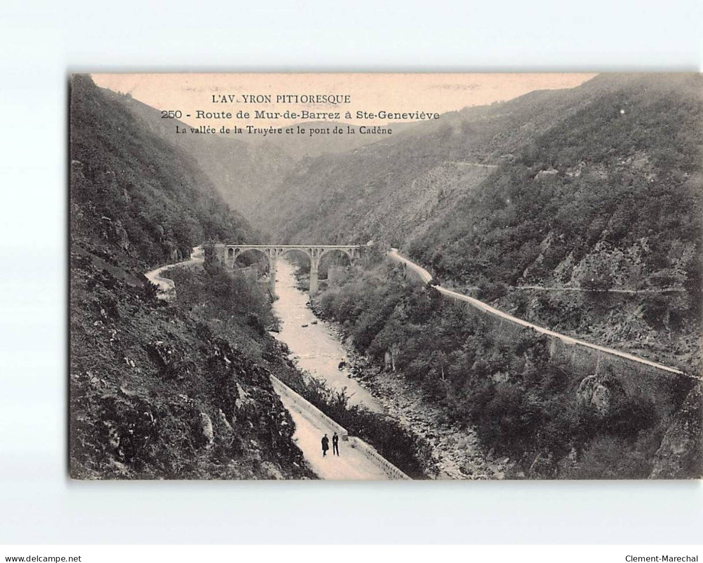 Route De Mur-de-Barrez à Sainte-Geneviève, La Vallée De La Truyère Et Le Pont De La Cadène - Très Bon état - Other & Unclassified