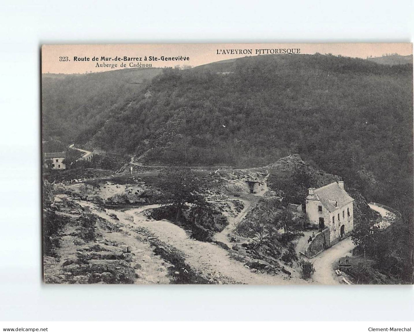 Route De Mur-de-Barrez à Sainte-Geneviève, Auberge Du Cadénou - Très Bon état - Other & Unclassified