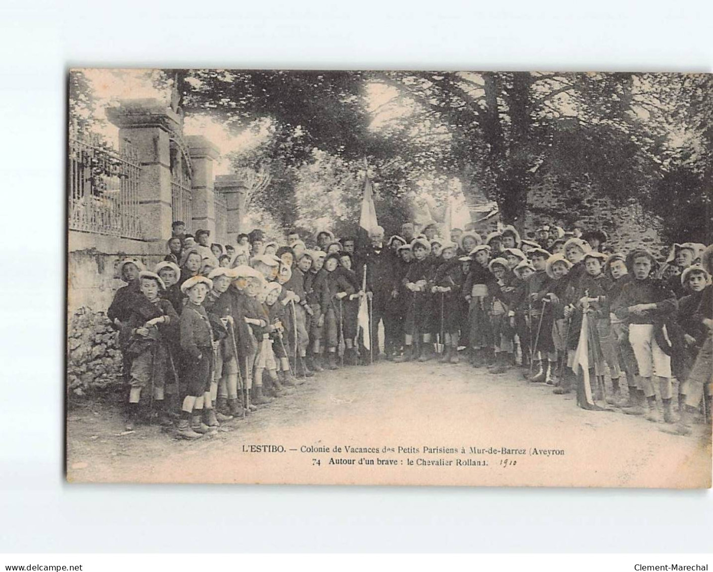 L'ESTIBO : Colonie De Vacances Des Petits Parisiens à Mur-de-Barrez, Autour D'un Brave - Très Bon état - Sonstige & Ohne Zuordnung