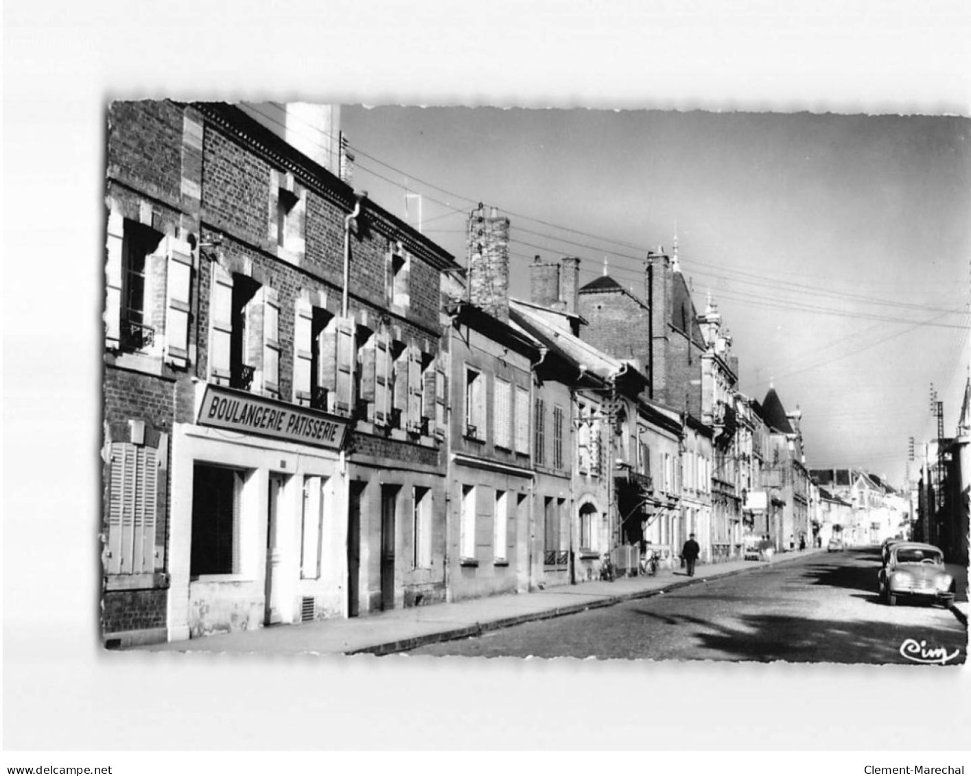 VOUZIERS : Rue Bournizet - Très Bon état - Vouziers