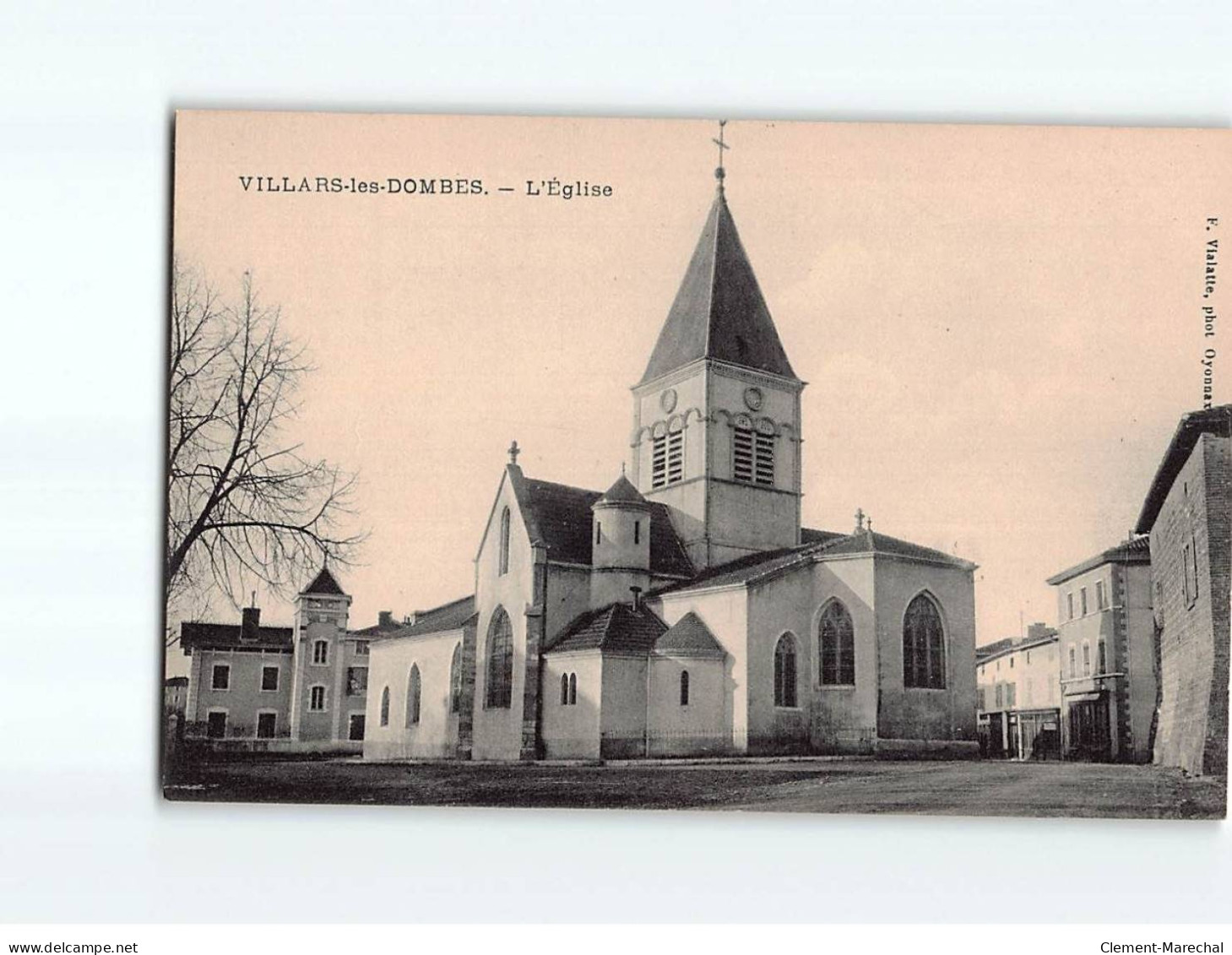 VILLARS LES DOMBES : L'Eglise - Très Bon état - Villars-les-Dombes