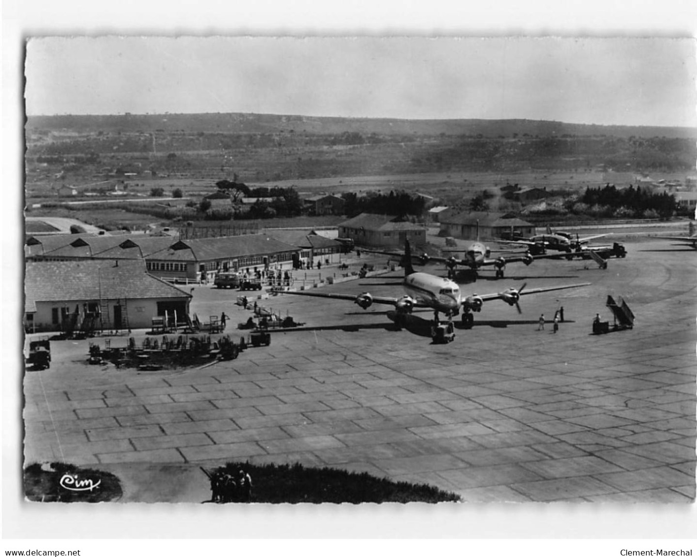 MARIGNANE : L'aéroport, L'aire De Départ - Très Bon état - Marignane