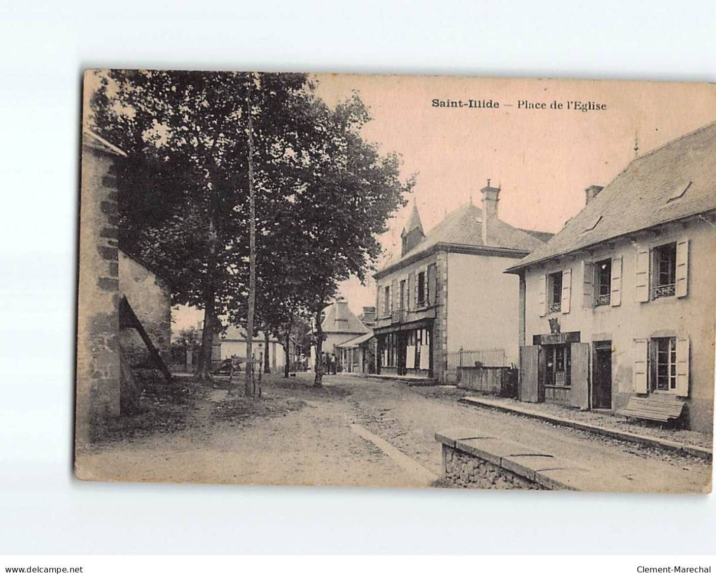 SAINT ILLIDE : Place De L'Eglise - état - Sonstige & Ohne Zuordnung