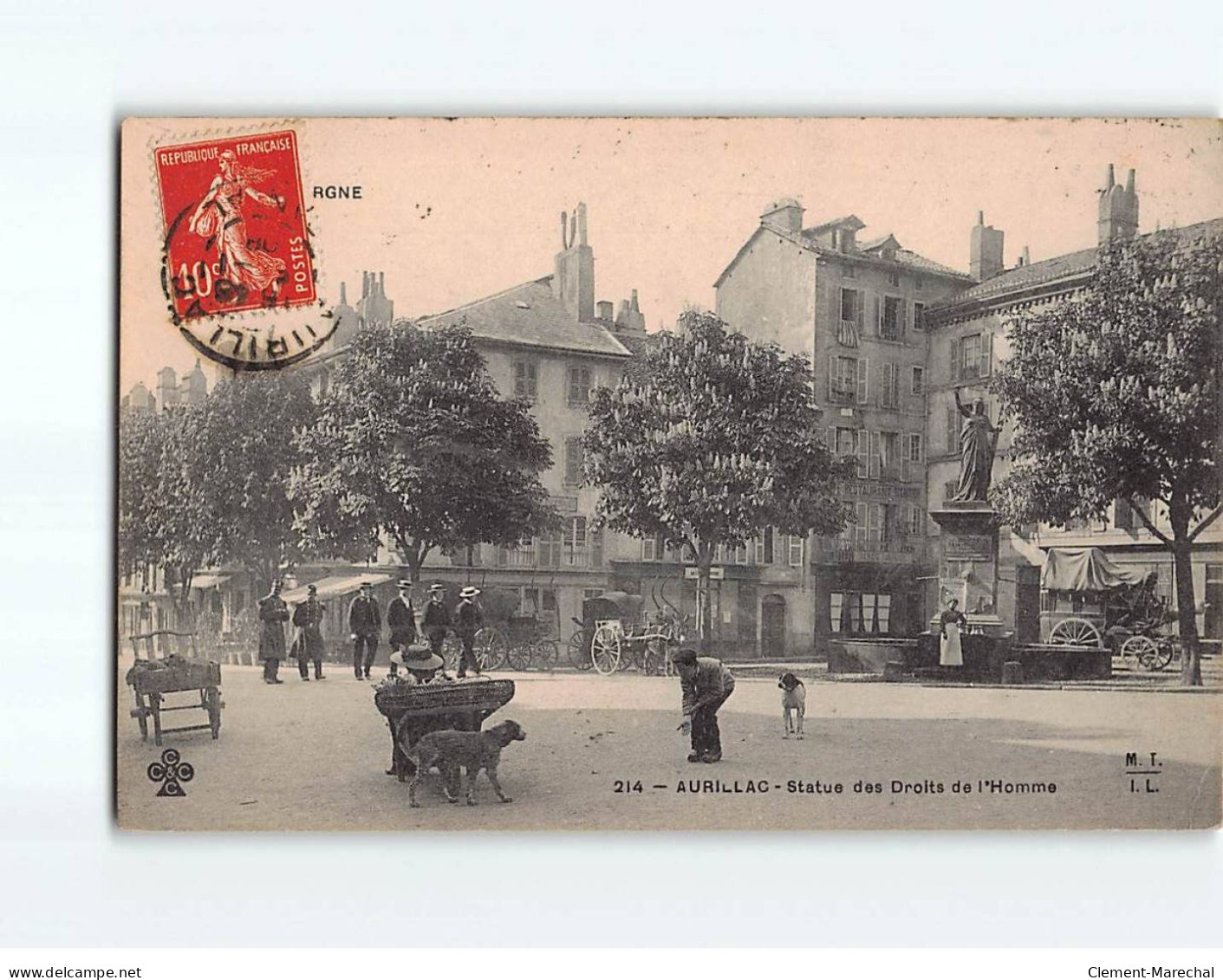 AURILLAC : Statue Des Droits De L'Homme - état - Aurillac