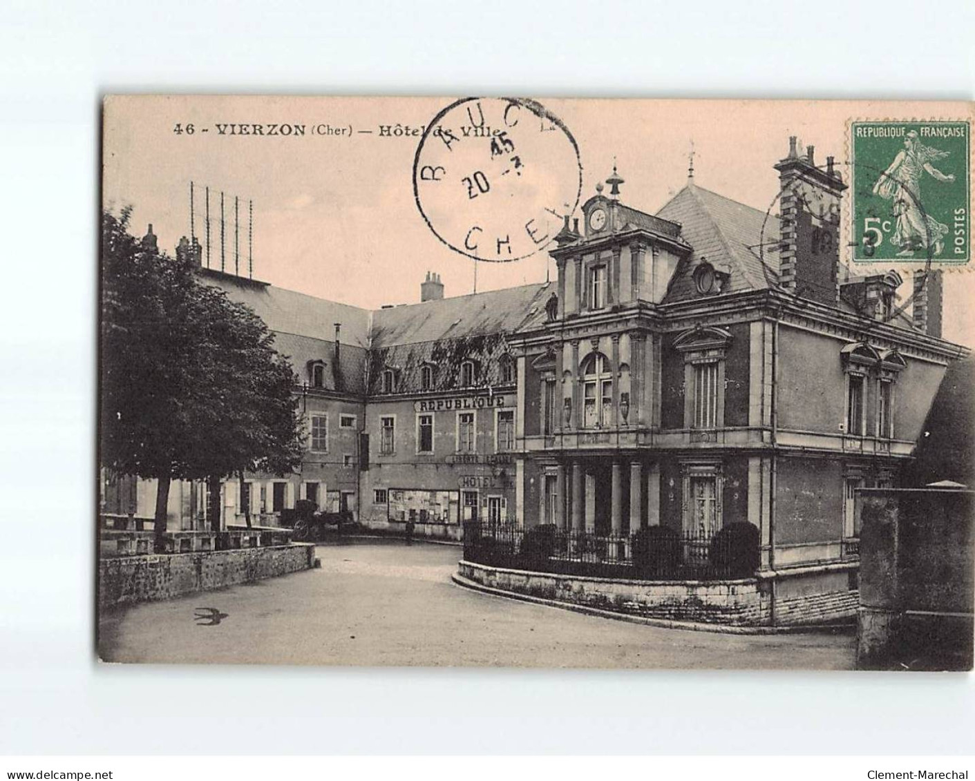 VIERZON : Hôtel De Ville - Très Bon état - Vierzon