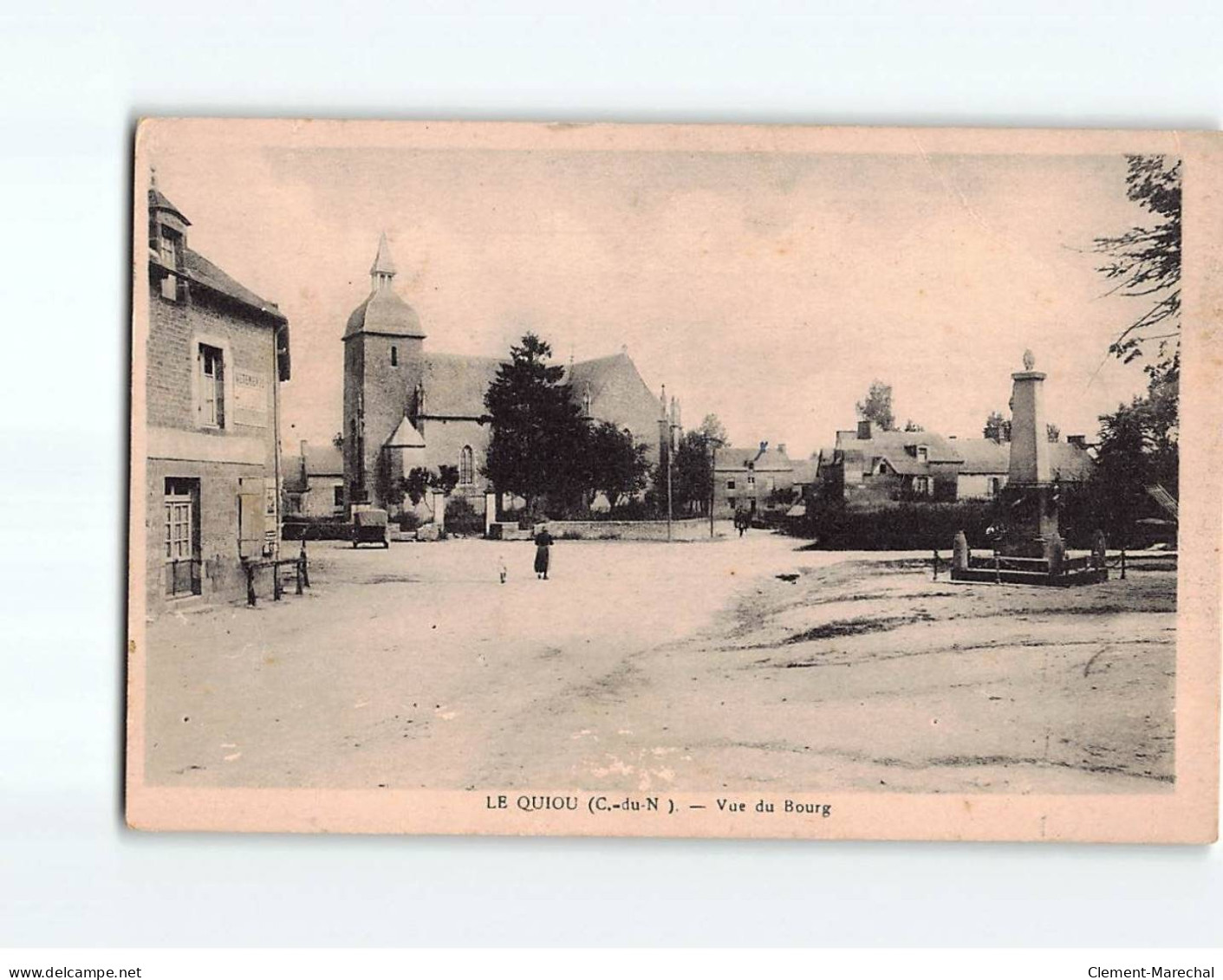 LE QUIOU : Vue Du Bourg - Très Bon état - Otros & Sin Clasificación