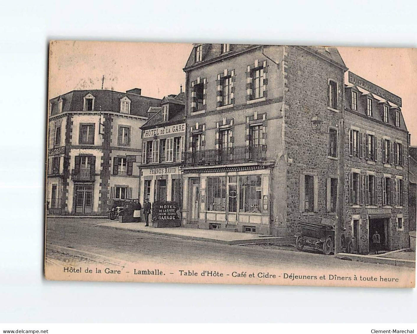 LAMBALLE : Hôtel De La Gare - état - Lamballe