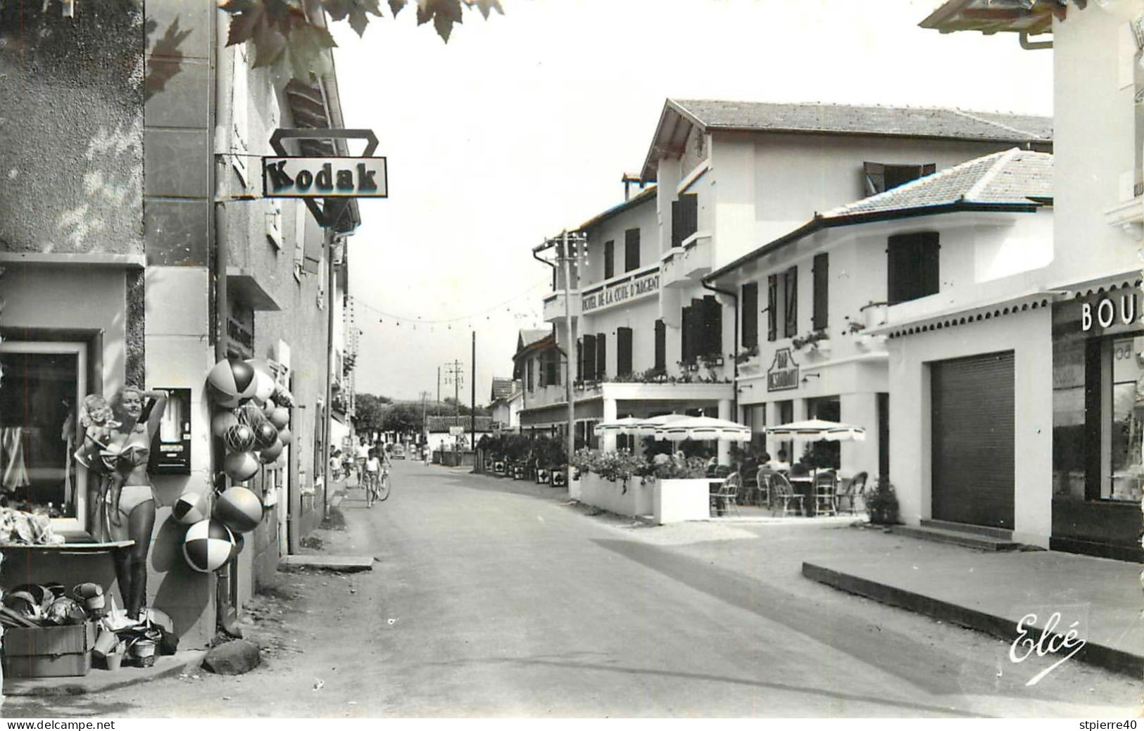 Vieux-Boucau - La Rue Principale. Les Hôtels - Vieux Boucau