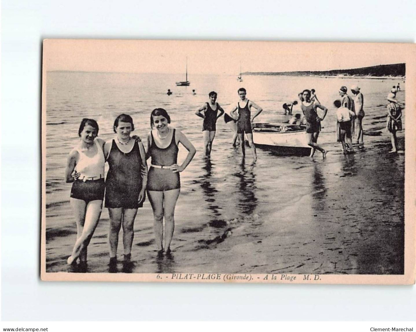 PILAT PLAGE : A La Plage - Très Bon état - Andere & Zonder Classificatie