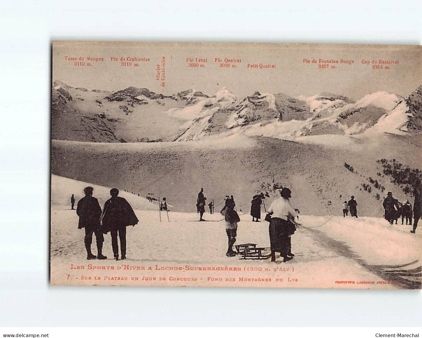 LUCHON SUPERBAGNERES : Sur Le Plateau Un Jour De Concours, Fond Des Montagnes Du Lys - Très Bon état - Luchon