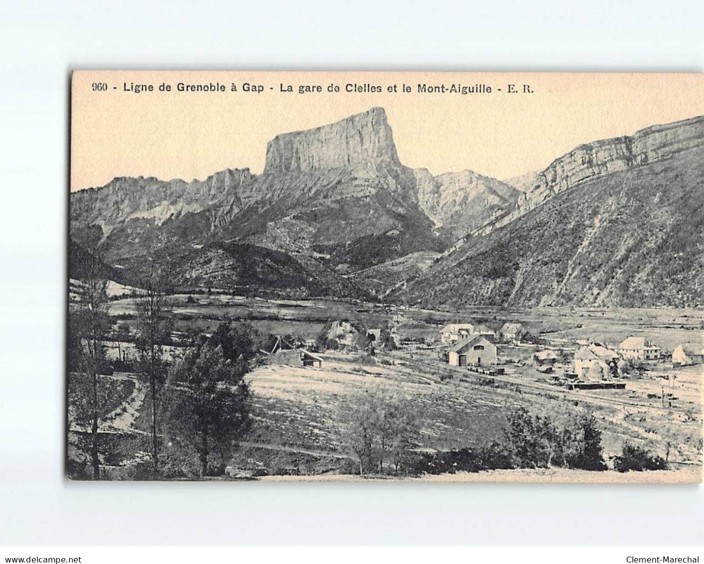 Ligne De Grenoble à Gap, La Gare De Clelles Et Le Mont-Aiguille - Très Bon état - Autres & Non Classés