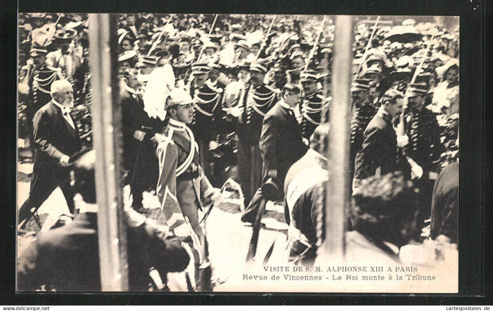 Postal Visite De SM Alphonse XIII. A Paris, Revue De Vincennes, Le Roi Monte à La Tribune  - Familles Royales