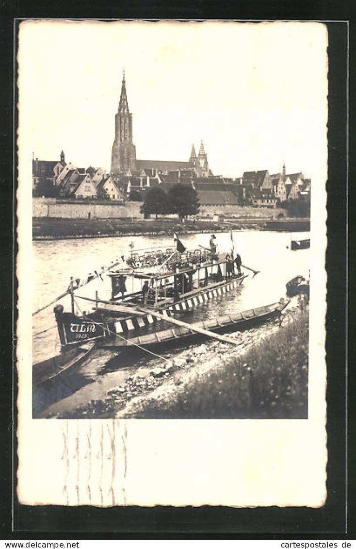 Foto-AK Ulm, Ortspartie Mit Kirche Und Boot Ulm 1925  - Ulm