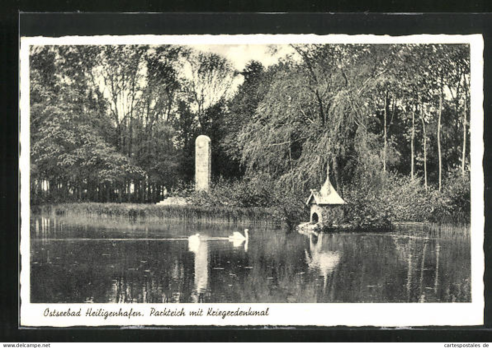 AK Heiligenhafen, Parkteich Mit Kriegerdenkmal  - Heiligenhafen