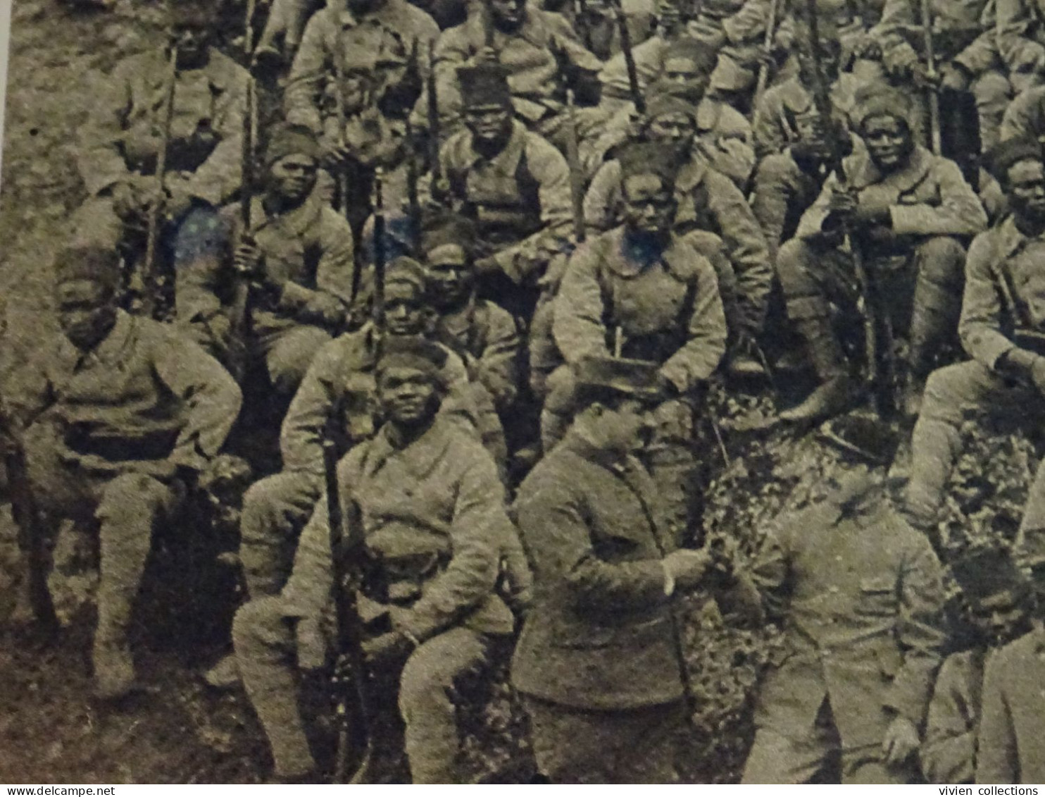 2eme régiment de tirailleurs sénégalais guerre 14/18 agrandissement ancien d'une carte photo probablement (28 x 21 cm)