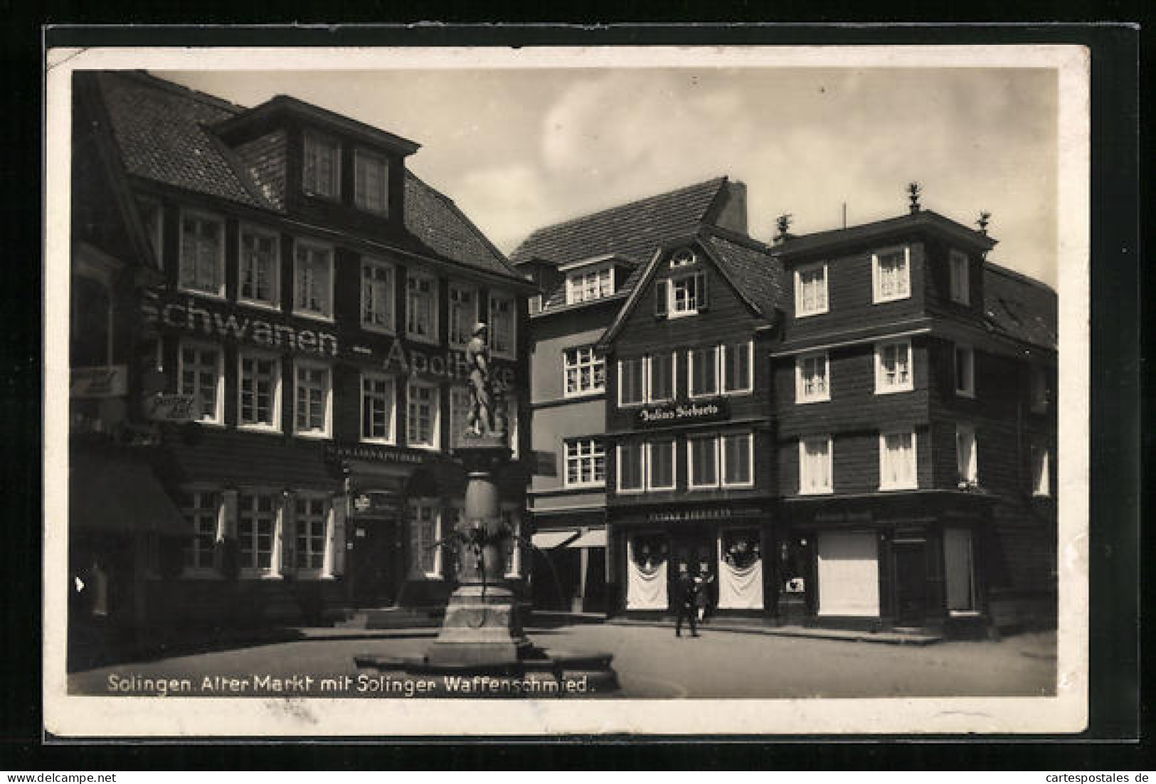 AK Solingen, Alter Markt Mit Solinger Waffenschmied Und Schwanen-Apotheke  - Solingen