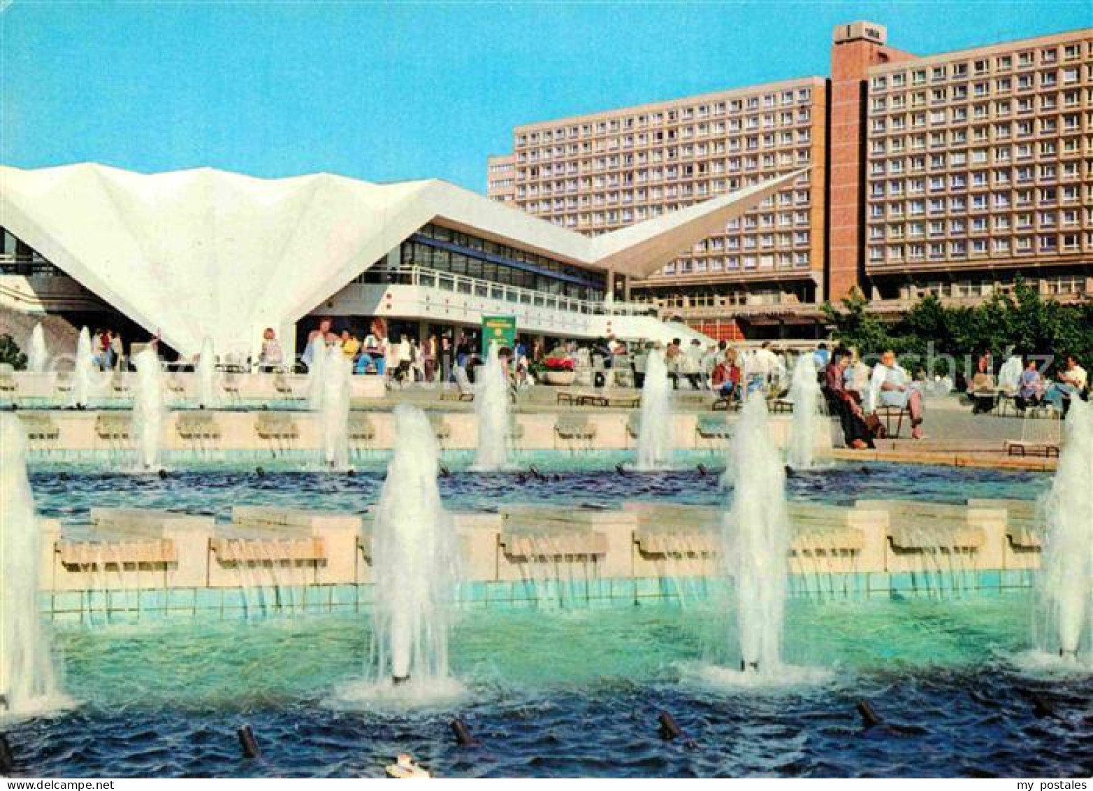 72919053 Berlin Wasserspiele Vor Dem Fernsehturm Berlin - Andere & Zonder Classificatie