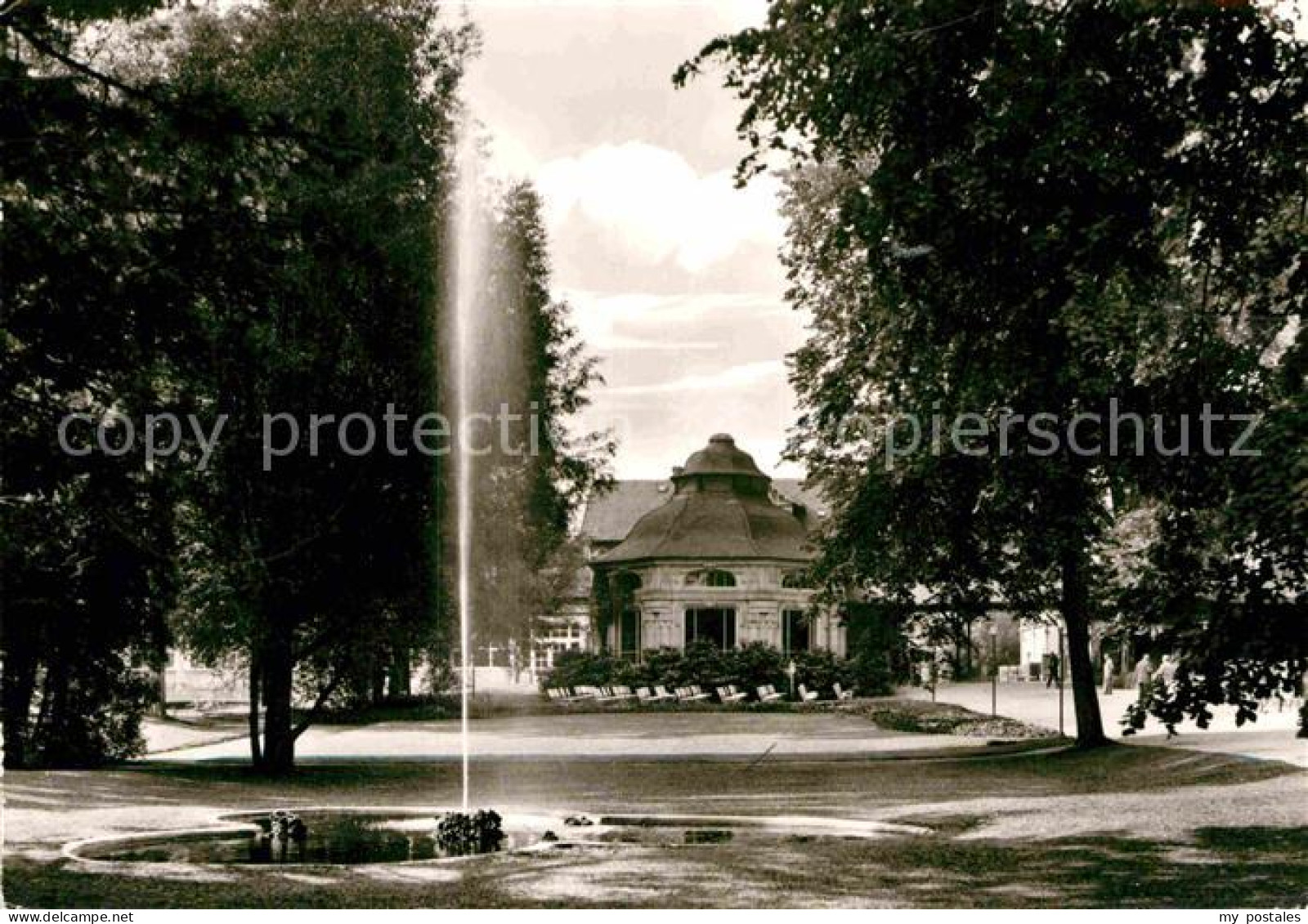 72915319 Bad Salzschlirf Im Kurpark Fontaene Bad Salzschlirf - Autres & Non Classés