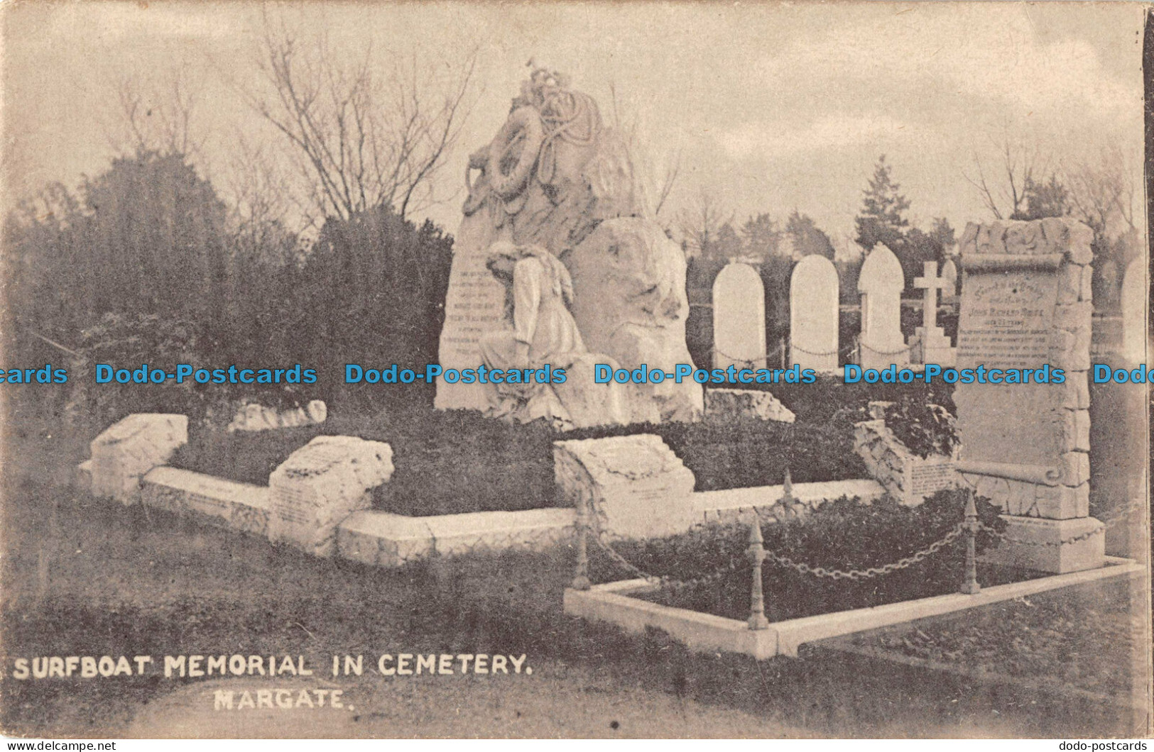 R091798 Surfboat Memorial In Cemetery. Margate. W. N. Bishop - Monde