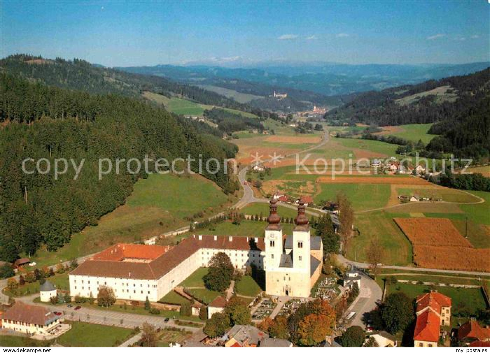 72913902 Gurk Fliegeraufnahme Romanischer Dom Mausoleum Heilige Hemma Gurk - Sonstige & Ohne Zuordnung