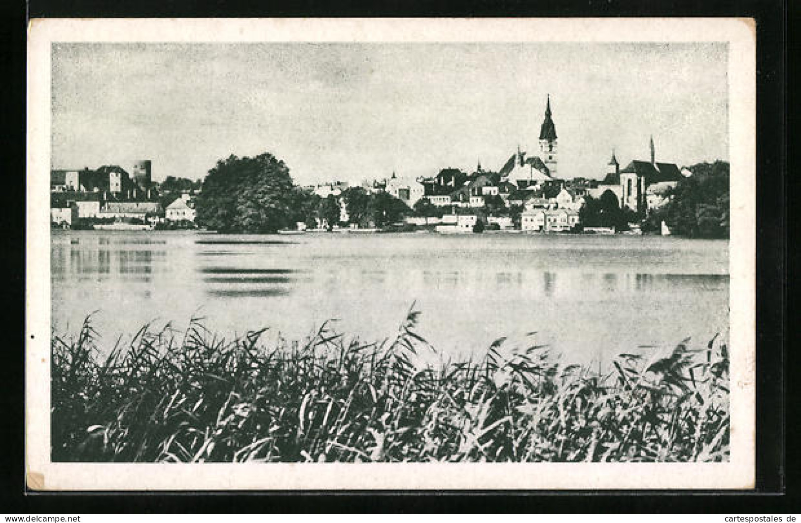 AK Neuhaus /Böhmen, Ortsansicht Mit Kirche  - Tsjechië