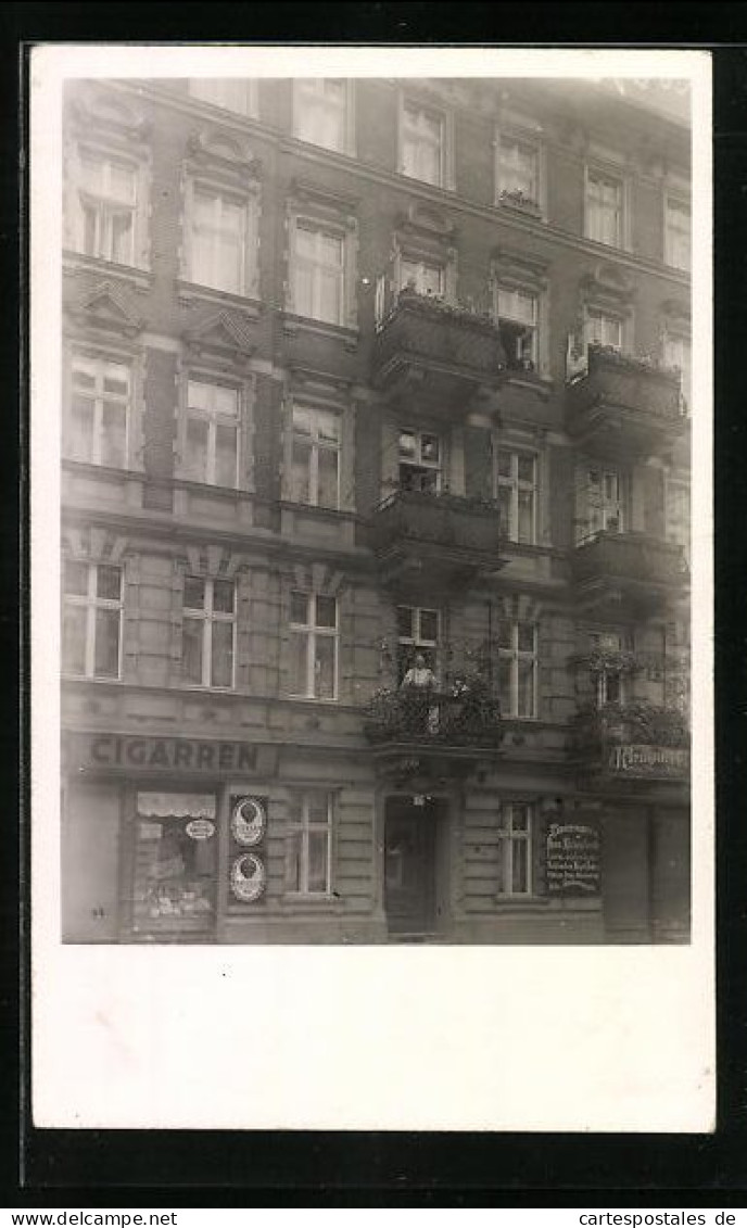 Foto-AK Berlin-Kreuzberg, Zigarettenhandlung Marganus In Der Arndtstrasse 38, Ca. 1938  - Kreuzberg