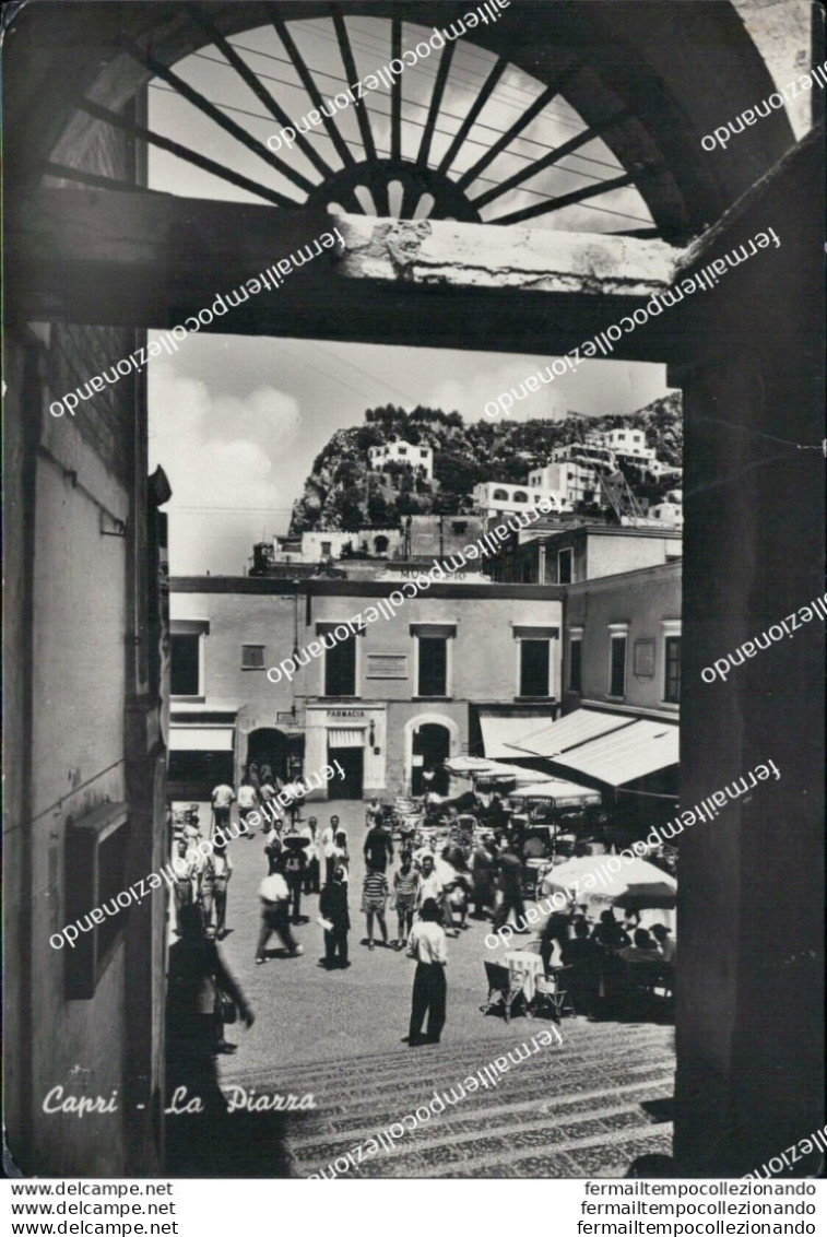 At695 Cartolina Capri La Piazza Provincia Di Napoli - Napoli (Naples)