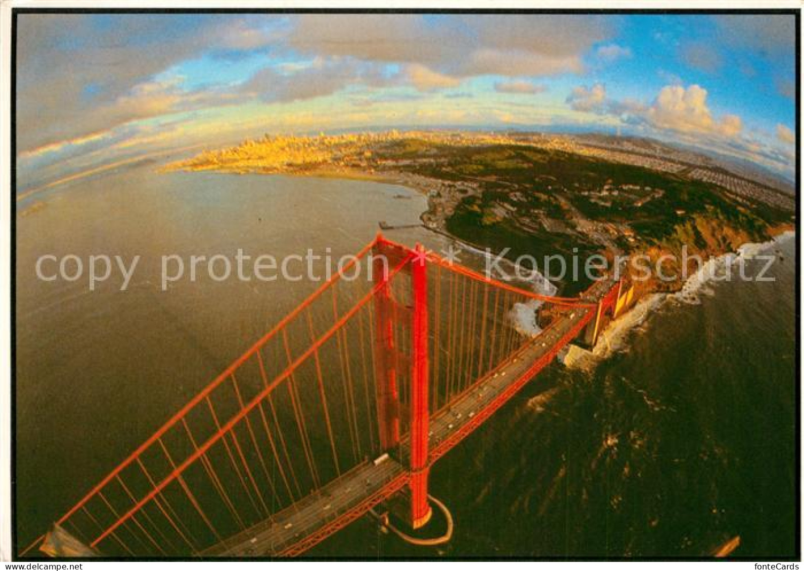 72926211 San_Francisco_California In A Fisheye View Through The Golden Gate Brid - Sonstige & Ohne Zuordnung