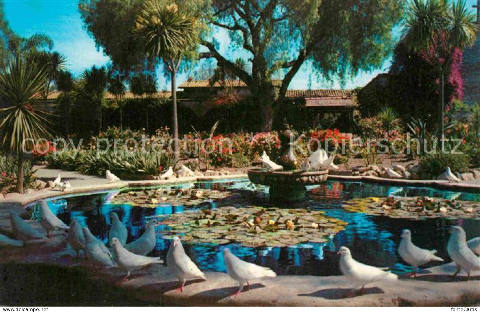 72907136 San_Juan_Capistrano Old Mission Fountain Garden  - Autres & Non Classés