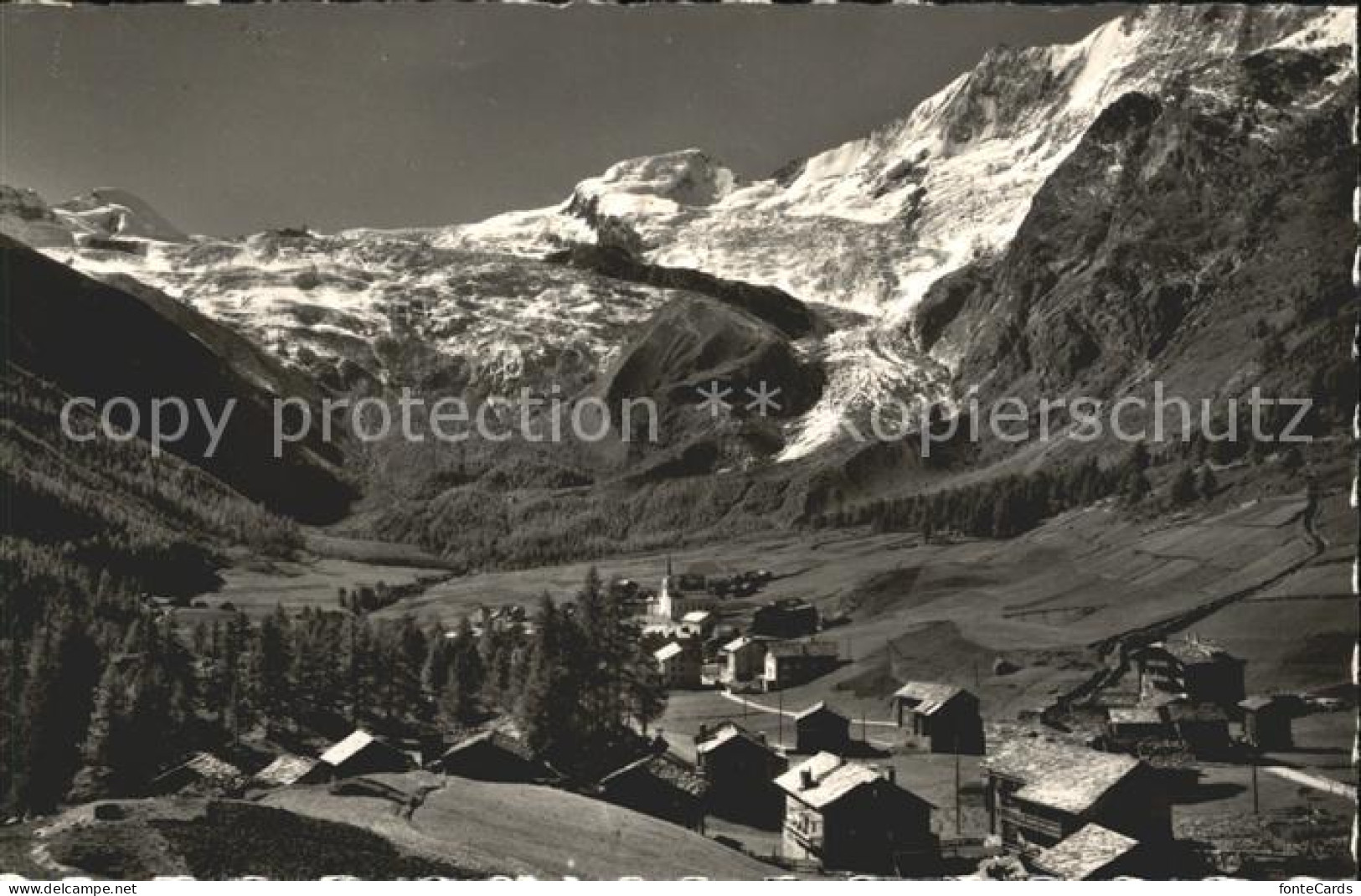 12018826 Saas-Fee Ortsansicht Mit Allalinhorn Alphubel Taeschhorn Feegletscher W - Autres & Non Classés