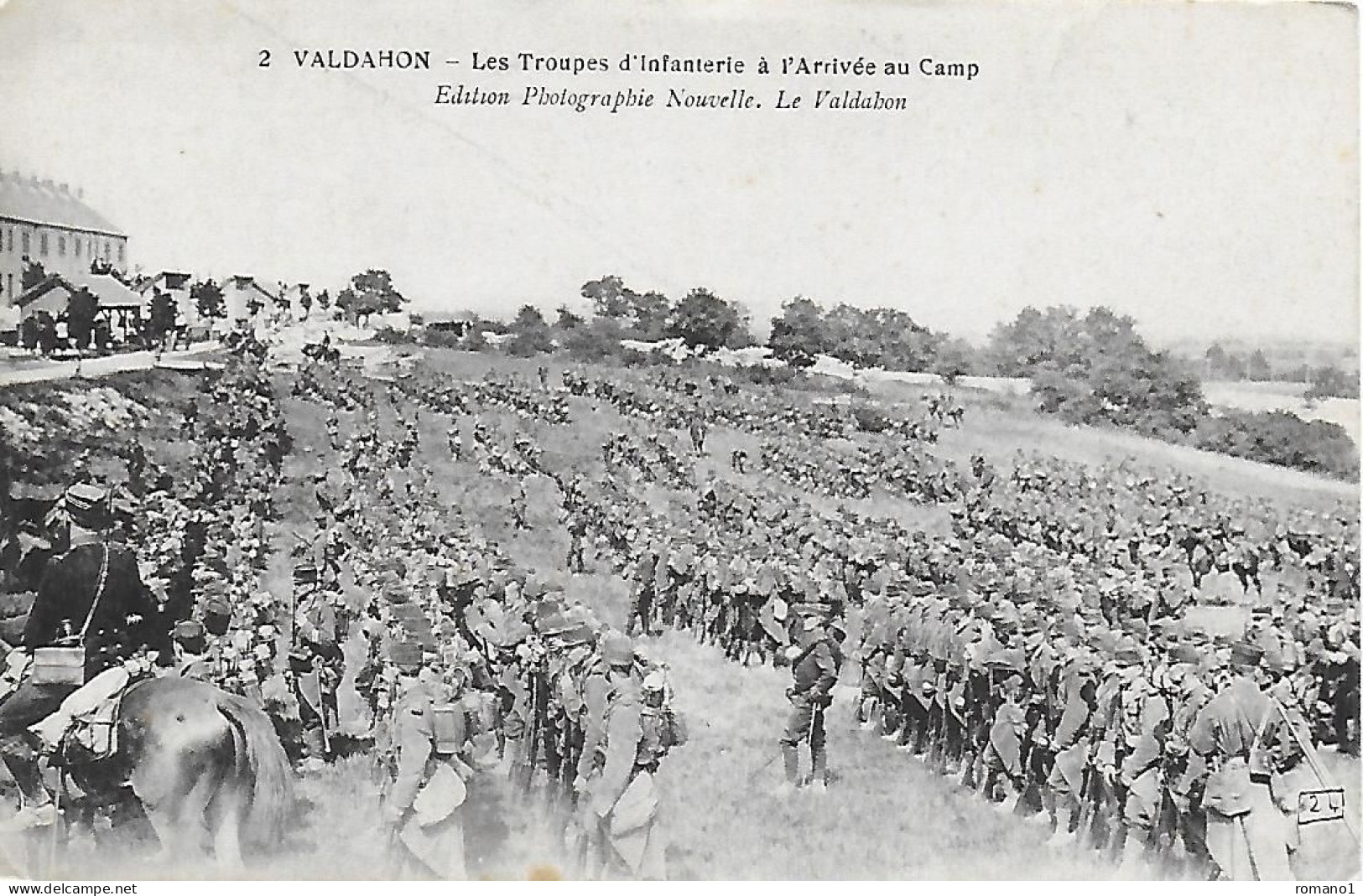 25)    VALDAHON  -  Les Troupes D' Infanterie à L' Arrivée Au Camp - Other & Unclassified