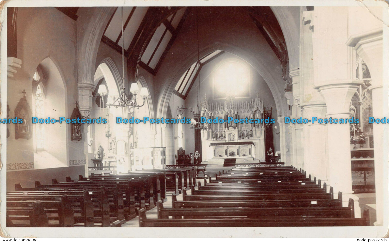 R092722 Old Postcard. Church Interior - Monde