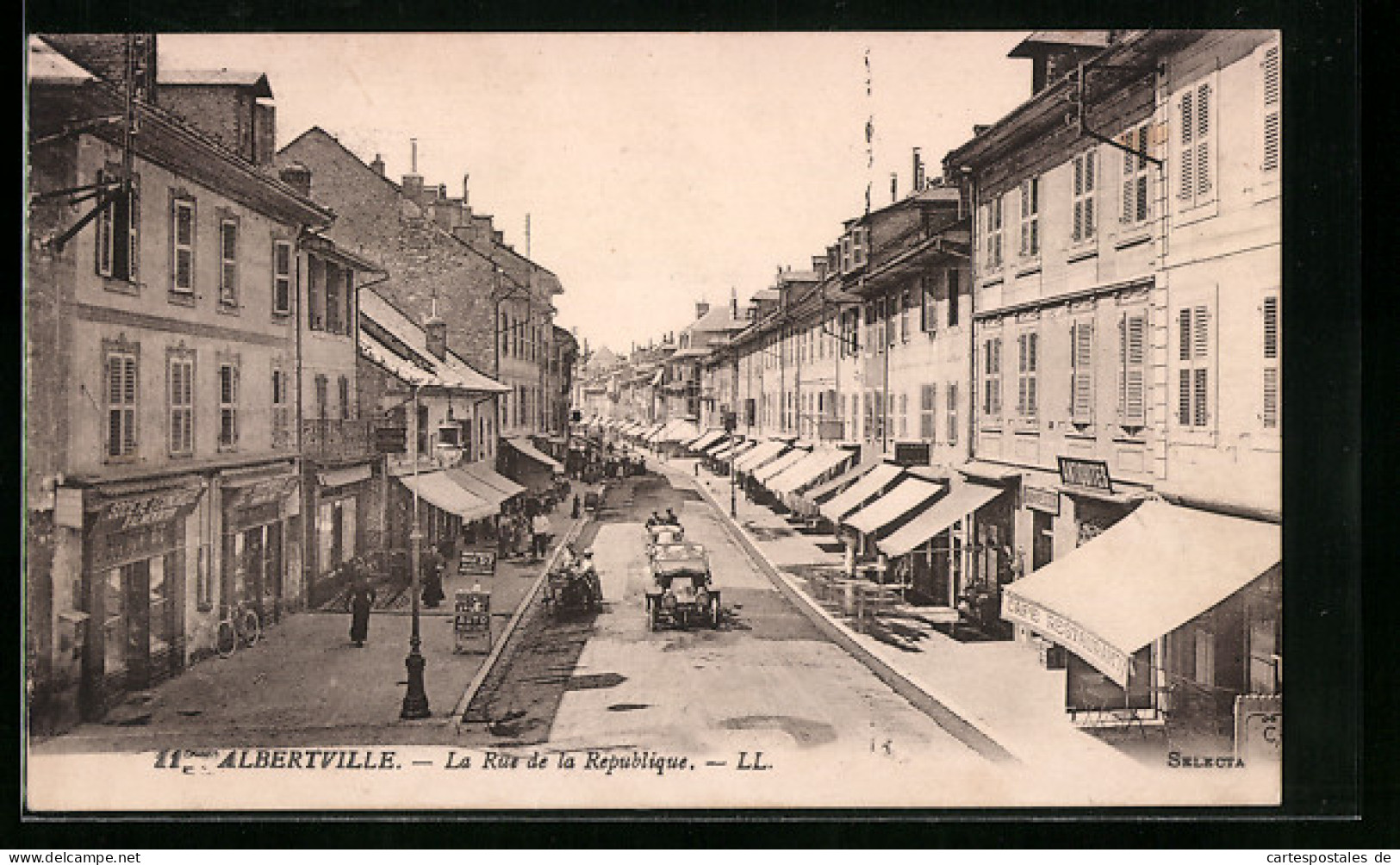 CPA Albertville, La Rue De La Republique  - Albertville