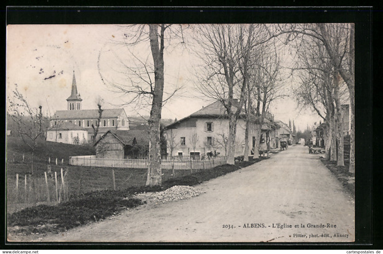 CPA Albens, L`Èglise Et La Grande-Rue  - Albens