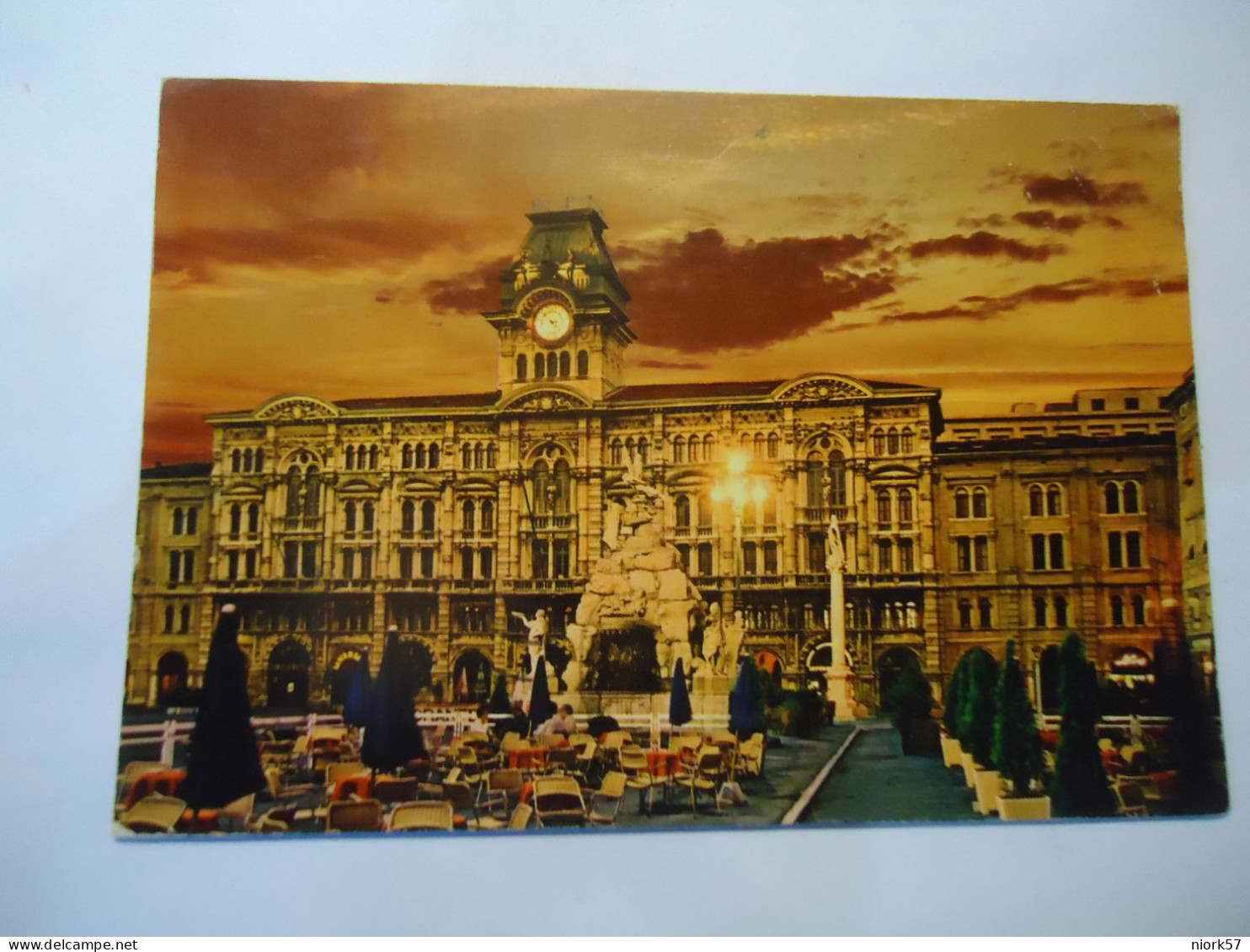 ITALY POSTCARDS 1980 TRIESTE  TOWN HALL  STAMPS - Other & Unclassified