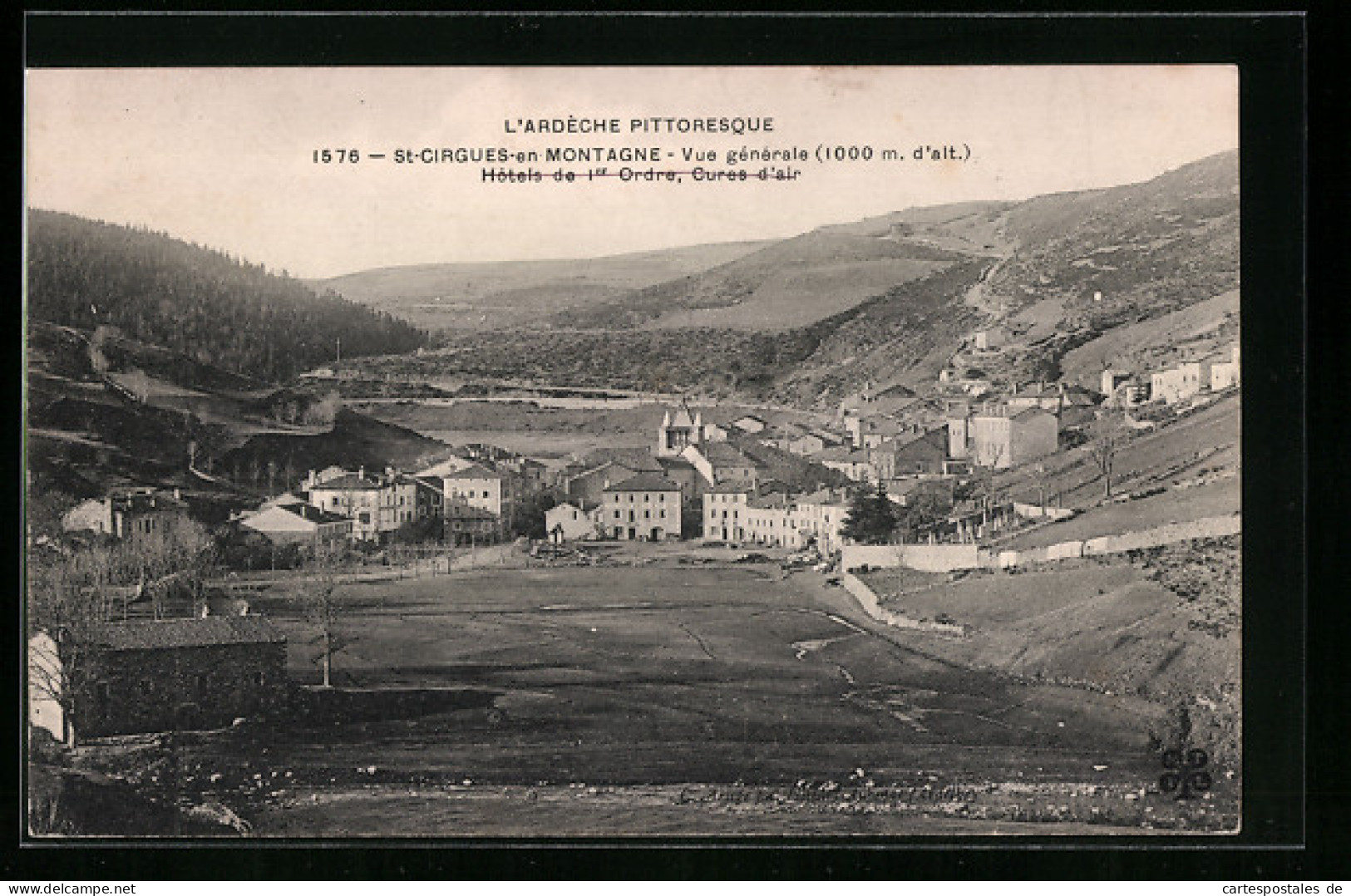 CPA St-Cirgues-en-Montagne, Vue Générale  - Autres & Non Classés