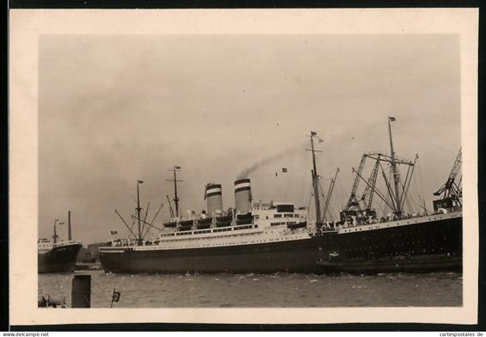 Fotografie Passagierschiff - Dampfer Hansa In Bremen 1937  - Boats