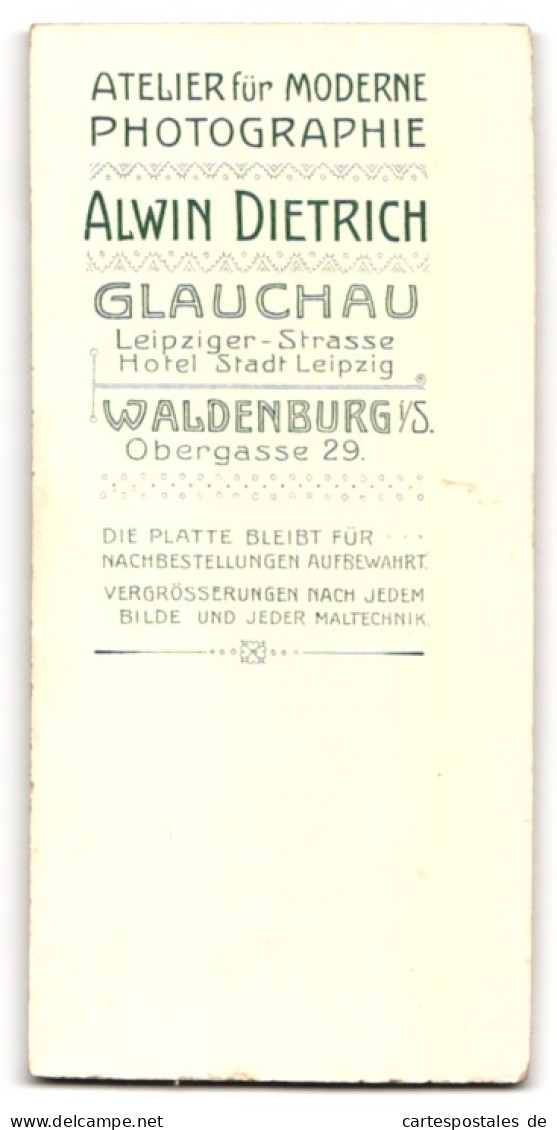 Fotografie Alwin Dietrich, Glauchau, Leipziger-Strasse, Junge Frau In Weisser Kleidung  - Anonymous Persons