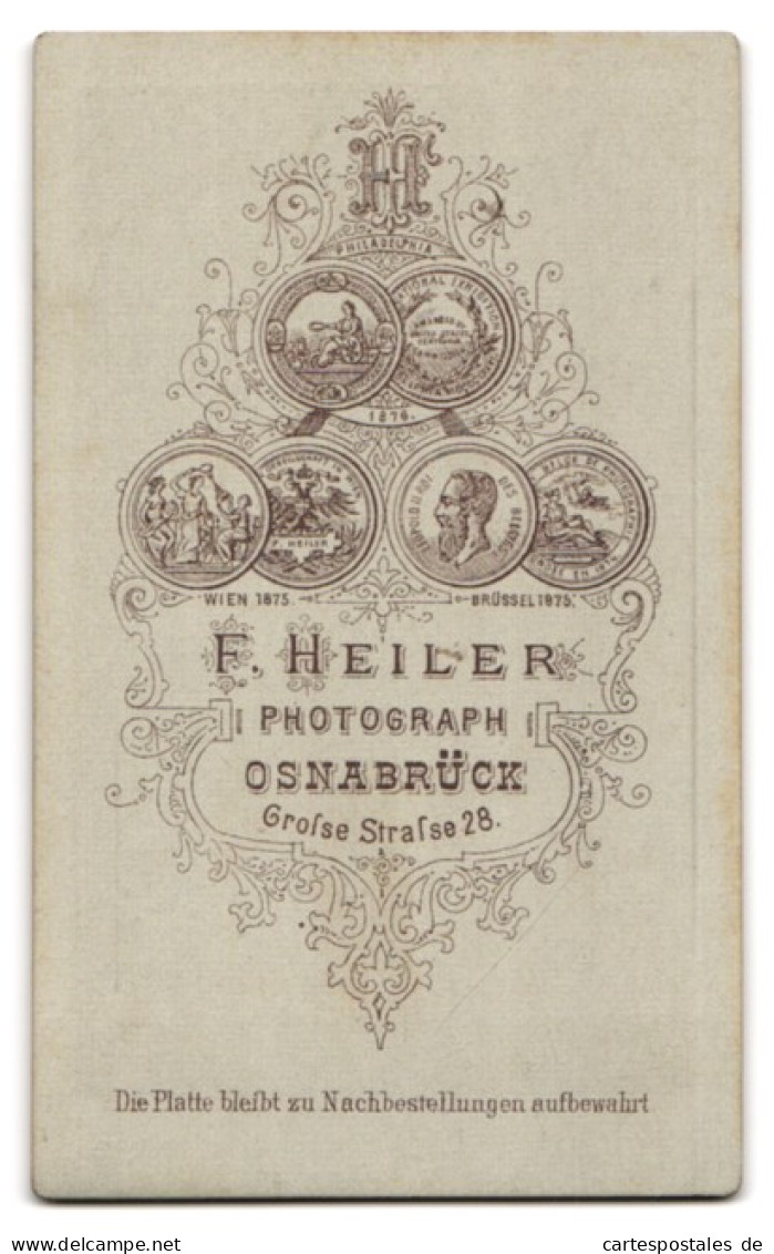 Fotografie F. Heiler, Osnabrück, Grosse Strasse 28, Junger Herr Im Anzug Mit Krawatte  - Anonymous Persons