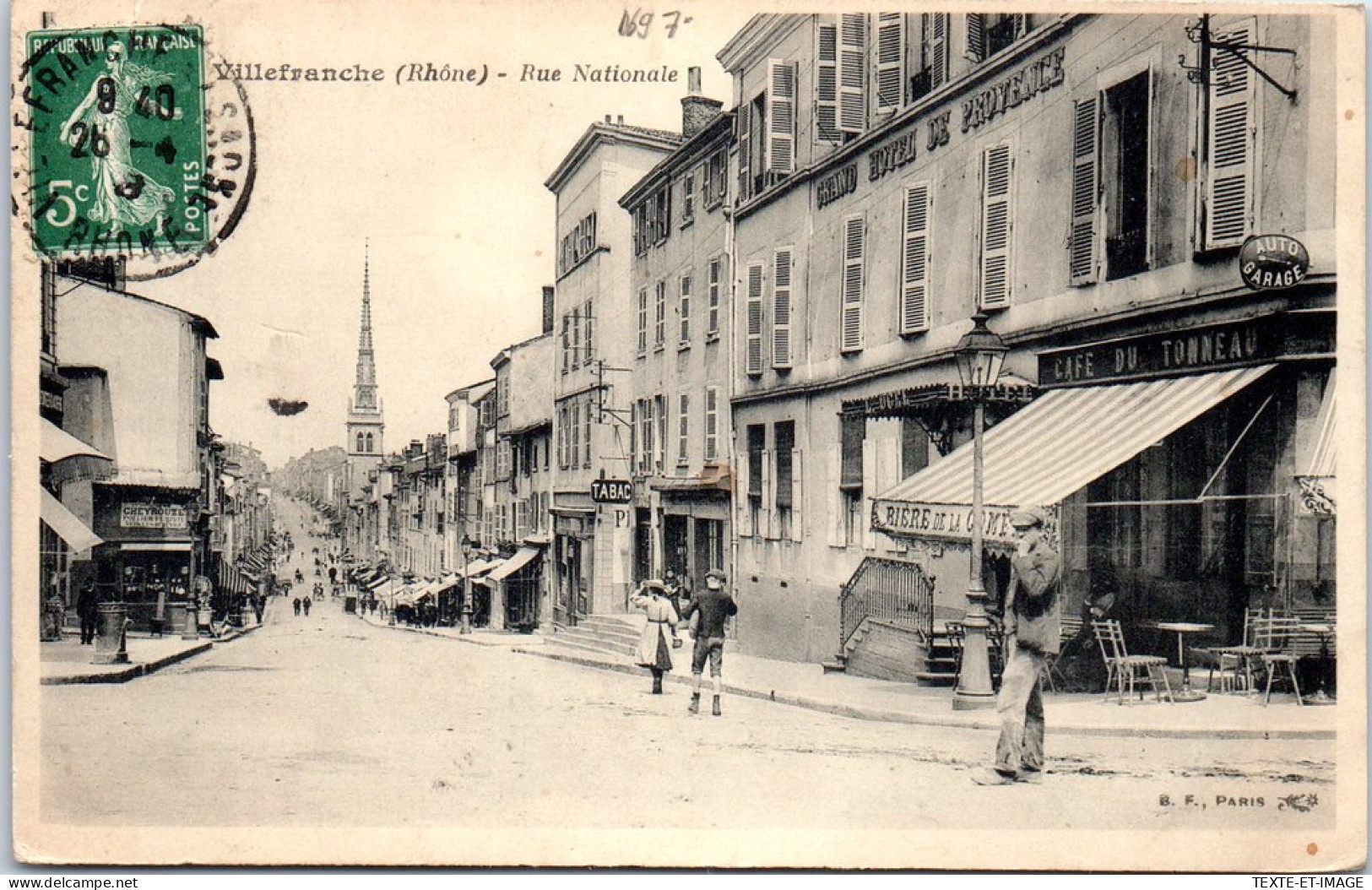 69 VILLEFRANCHE - Vue De La Rue Nationale. - Villefranche-sur-Saone
