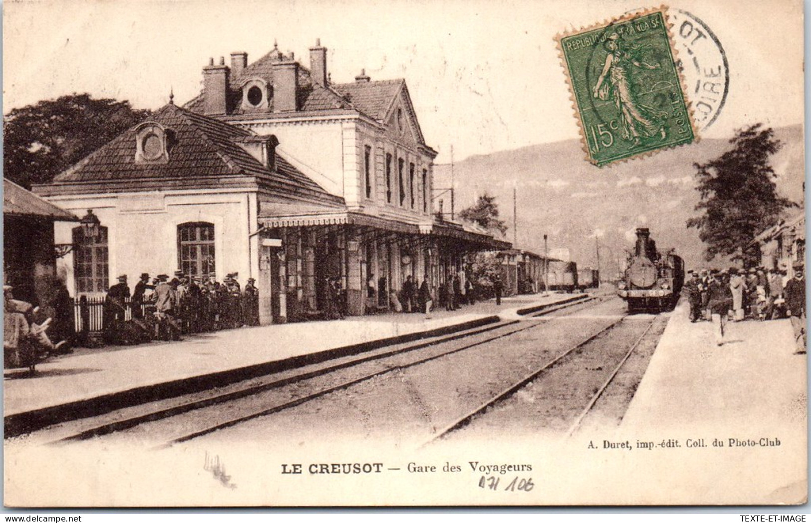 71 LE CREUSOT - La Gare Des Voyageurs. - Le Creusot