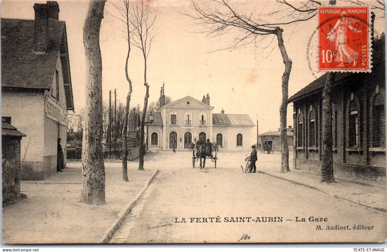 45 LA FERTE SAINT AUBIN - Vue De La Gare. - La Ferte Saint Aubin