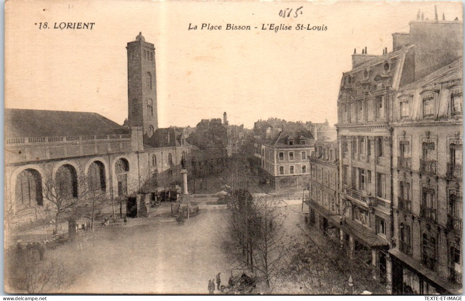 56 LORIENT - La Place Bisson, L'eglise Saint Louis  - Lorient