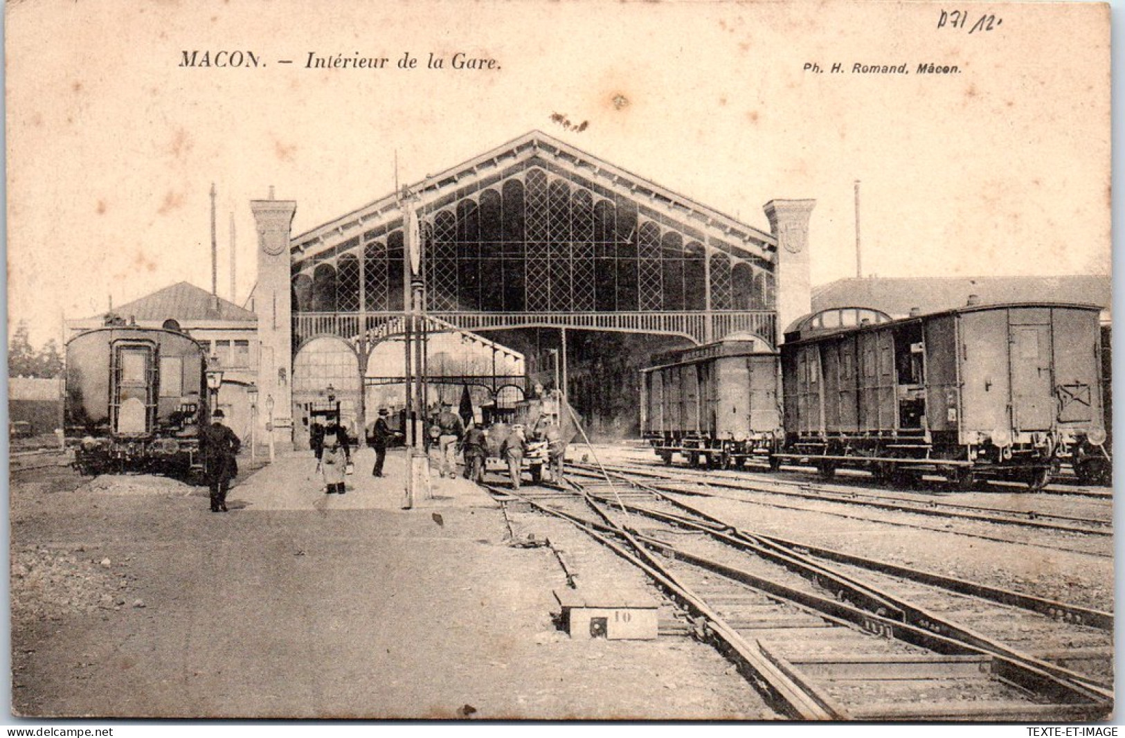 71 MACON - L'interieur De La Gare.  - Macon